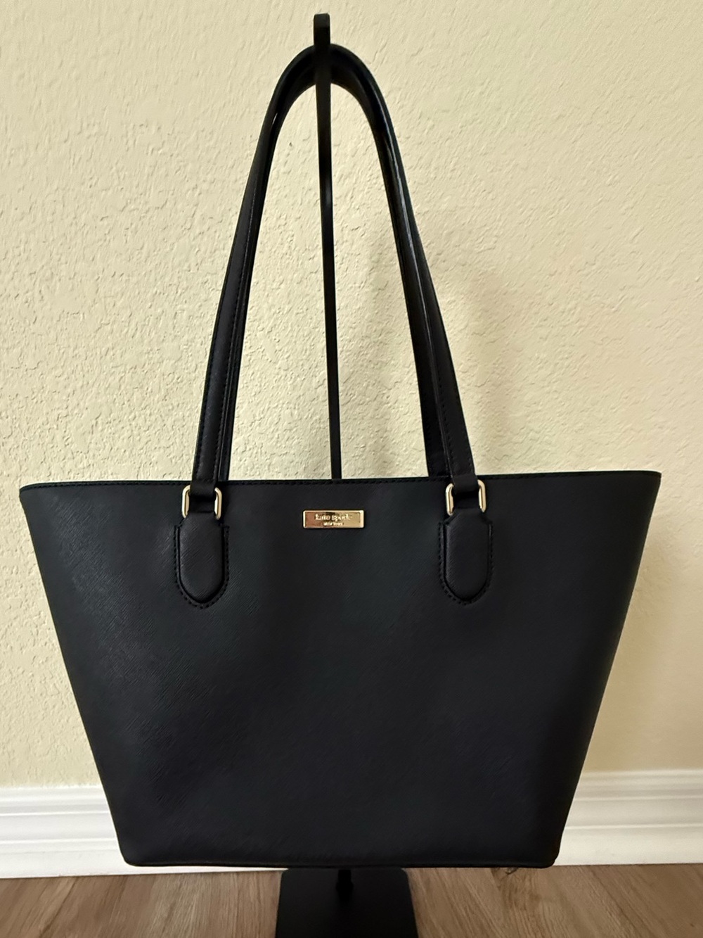 Kate Spade Laurel Way Dally Tote | Black with Gold Accents - Picture 1 of 7